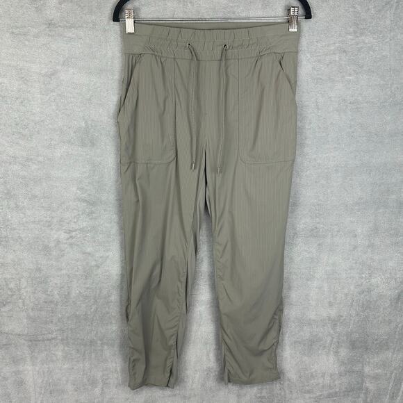 Lululemon Beyond The Studio Crop Pants Womens 8 Grey Sage Comfort Active Casual - Picture 6 of 13